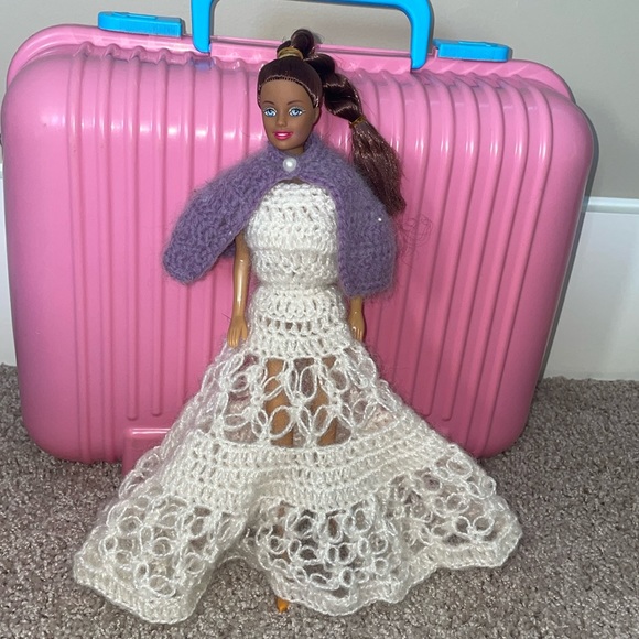 💜Barbie Doll in crochet dress & Cape - Picture 1 of 7